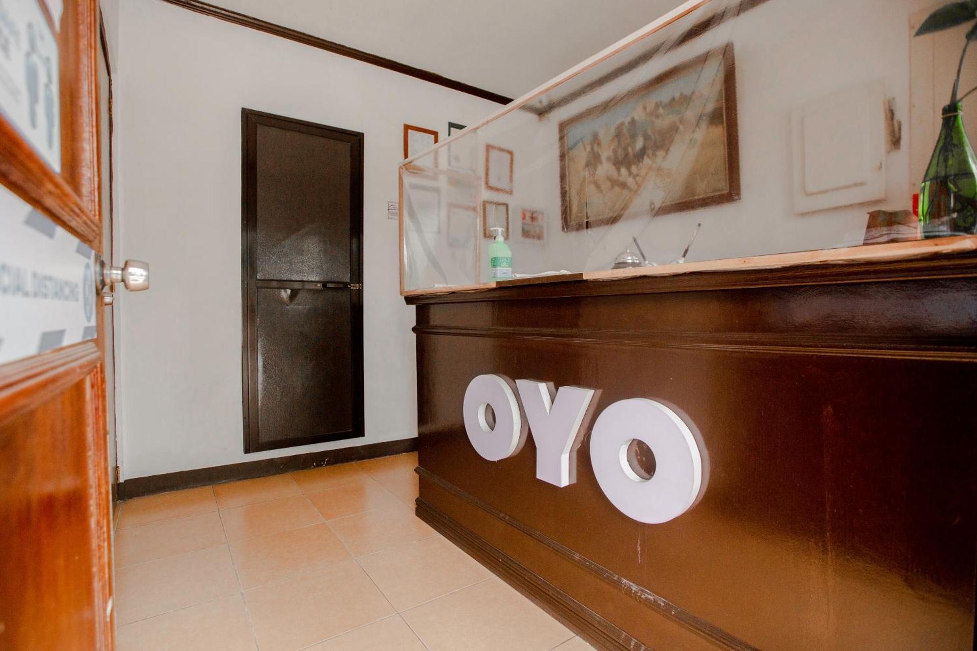 Oyo 741 Sierra Travellers Inn Tagaytay City Exterior foto